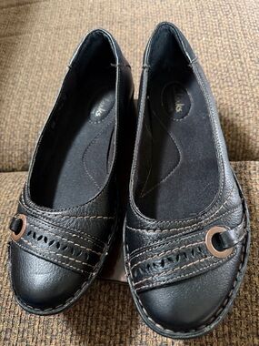 #clarks bendable ballet shoes